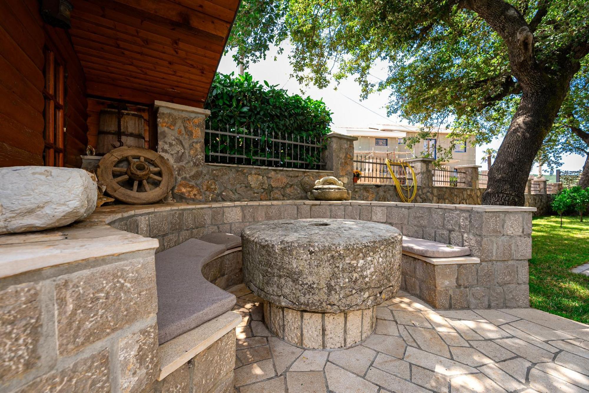 Villa Helena Cattaro Esterno foto